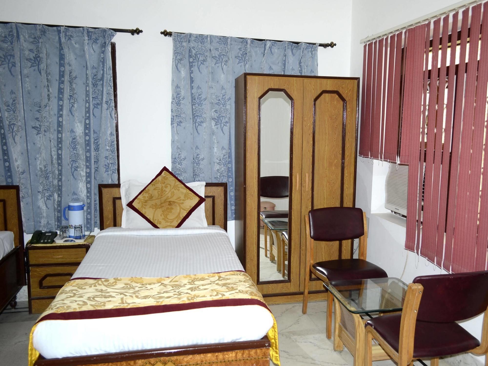 Hotel Tokyo Vihar Bodh Gaya Exterior photo
